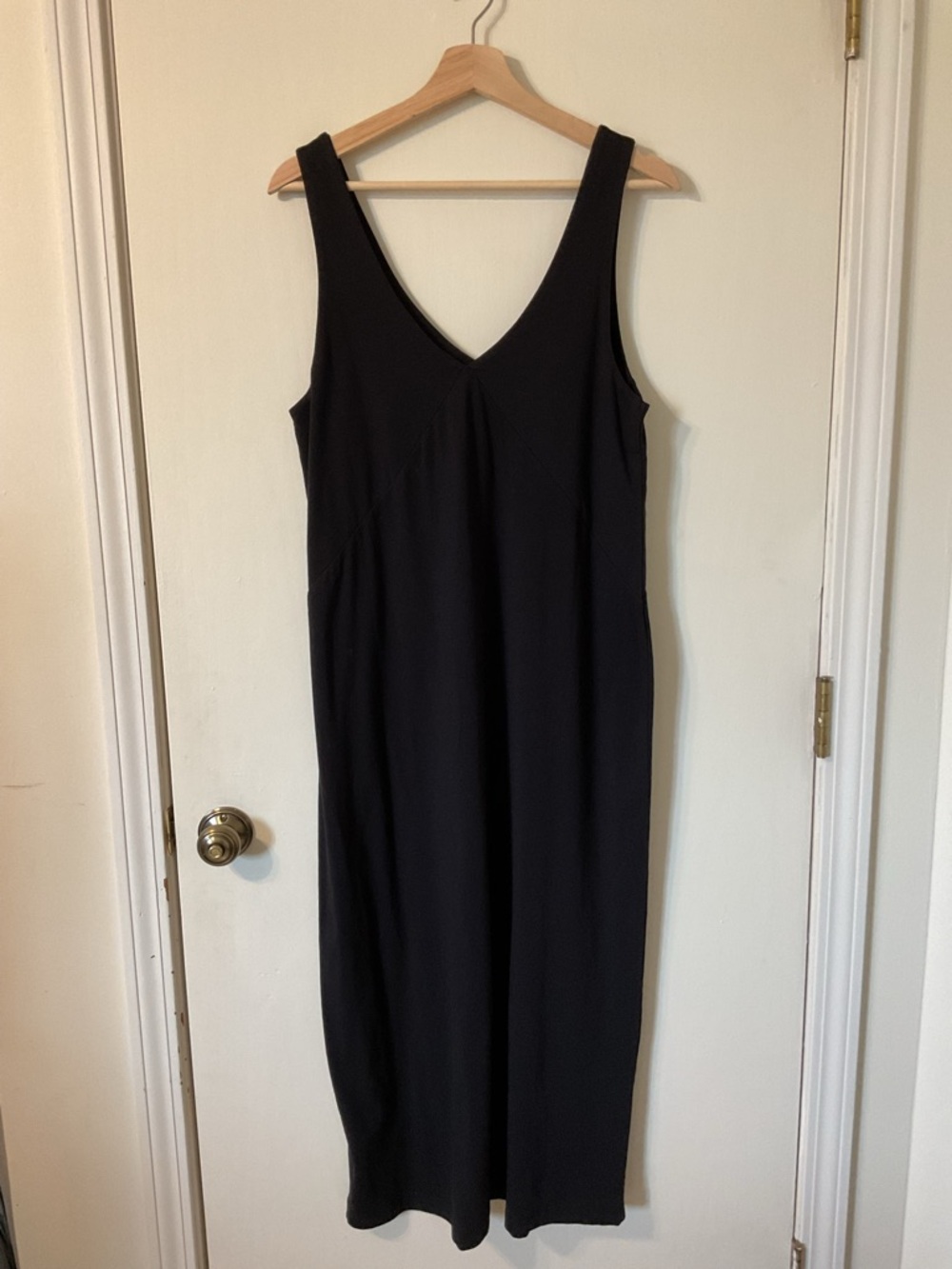 Pact Sustainable Neutral Black V-Neck 90’s Minimalist Tank Midi Dress Size L
